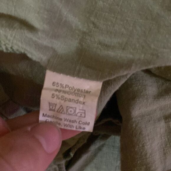 Olive Green Button Back Cotton Blend Tunic - Picture 4 of 4